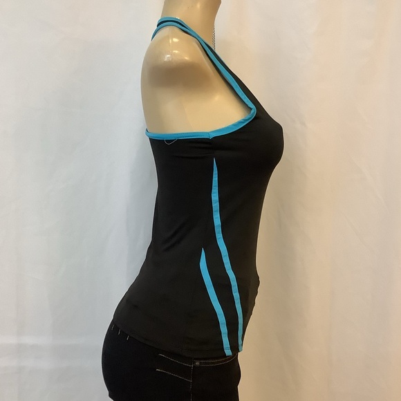 Large, Body Instincts Sports Top - Picture 4 of 5